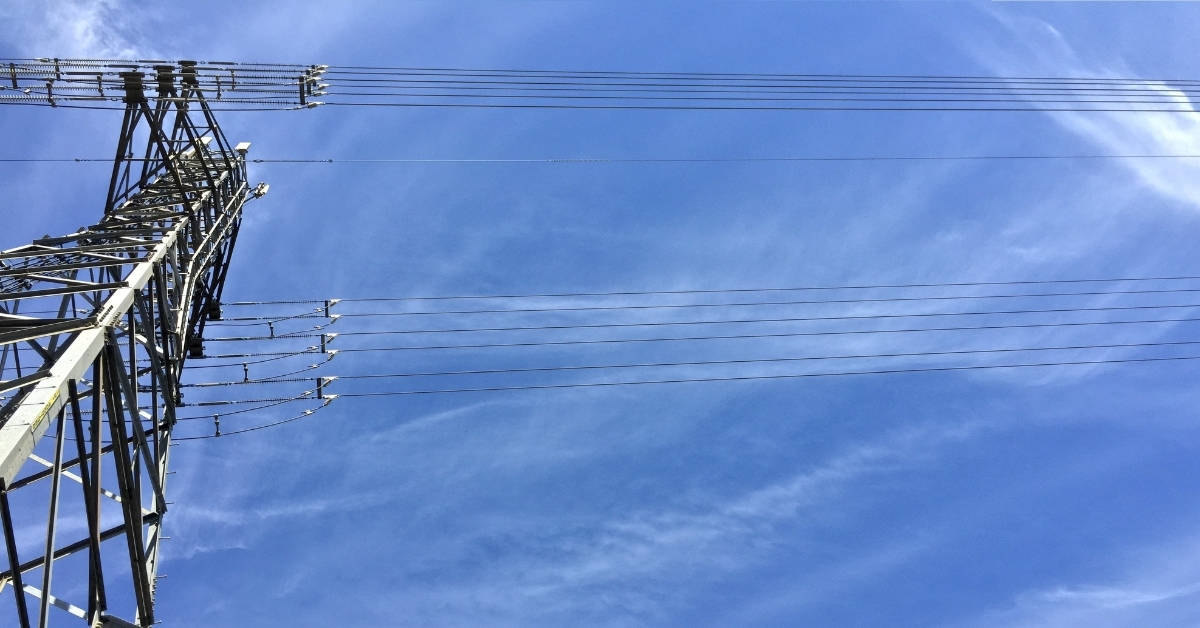 Telecommunications cellular antenna